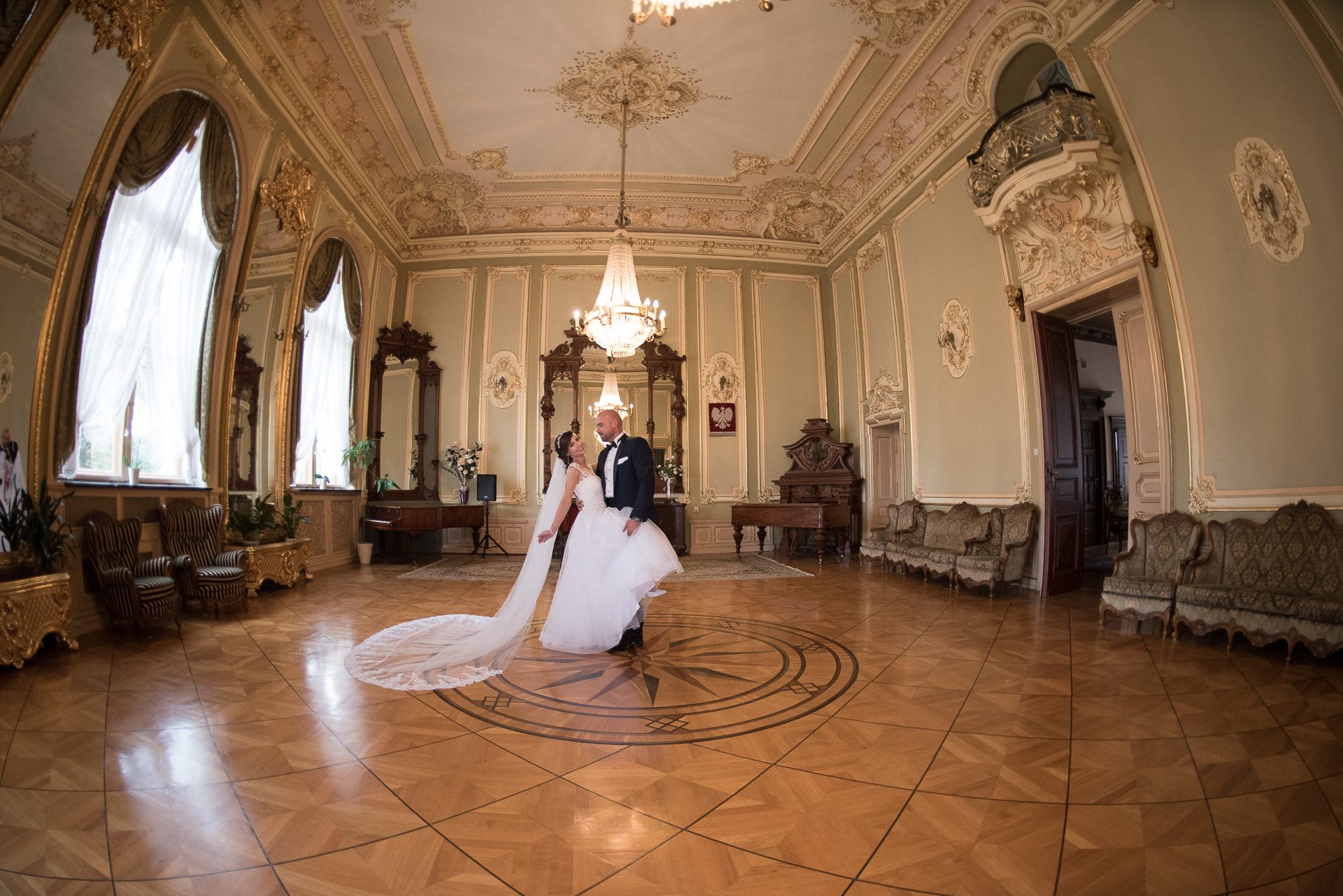 Pałac Ditla — plener ślubny – fotograf Częstochowa
