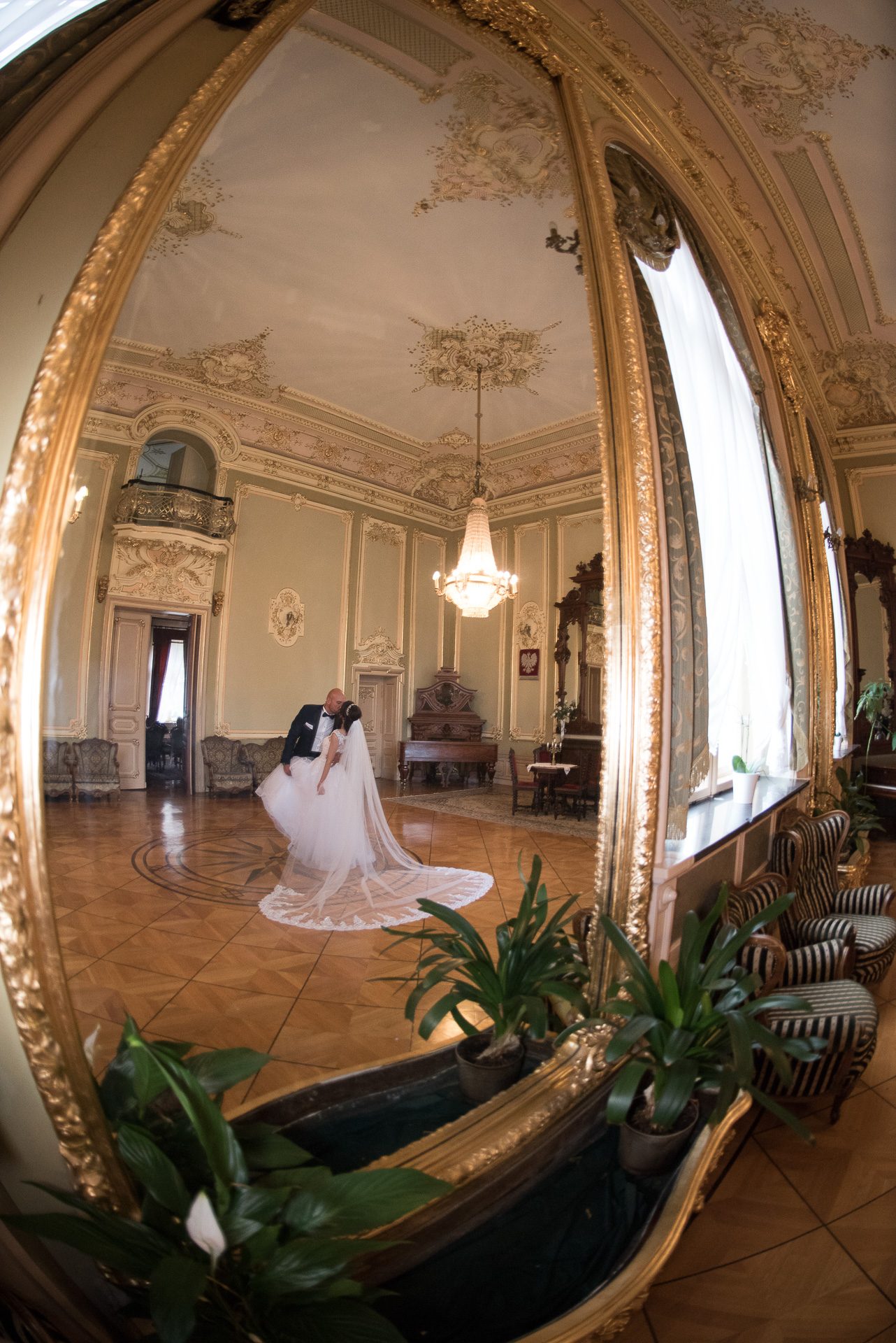 Pałac Ditla — plener ślubny – fotograf Częstochowa