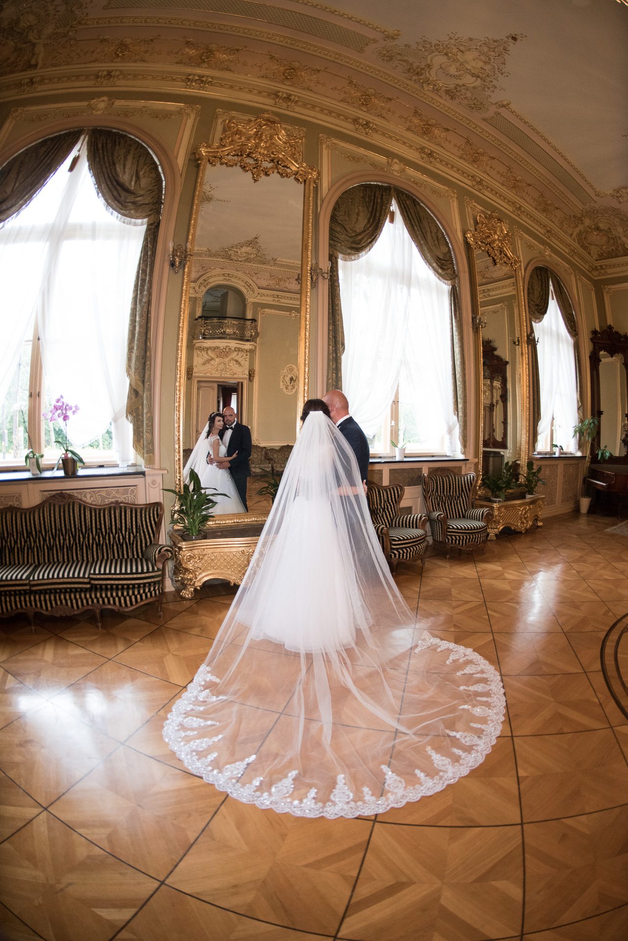 Pałac Ditla — plener ślubny – fotograf Częstochowa