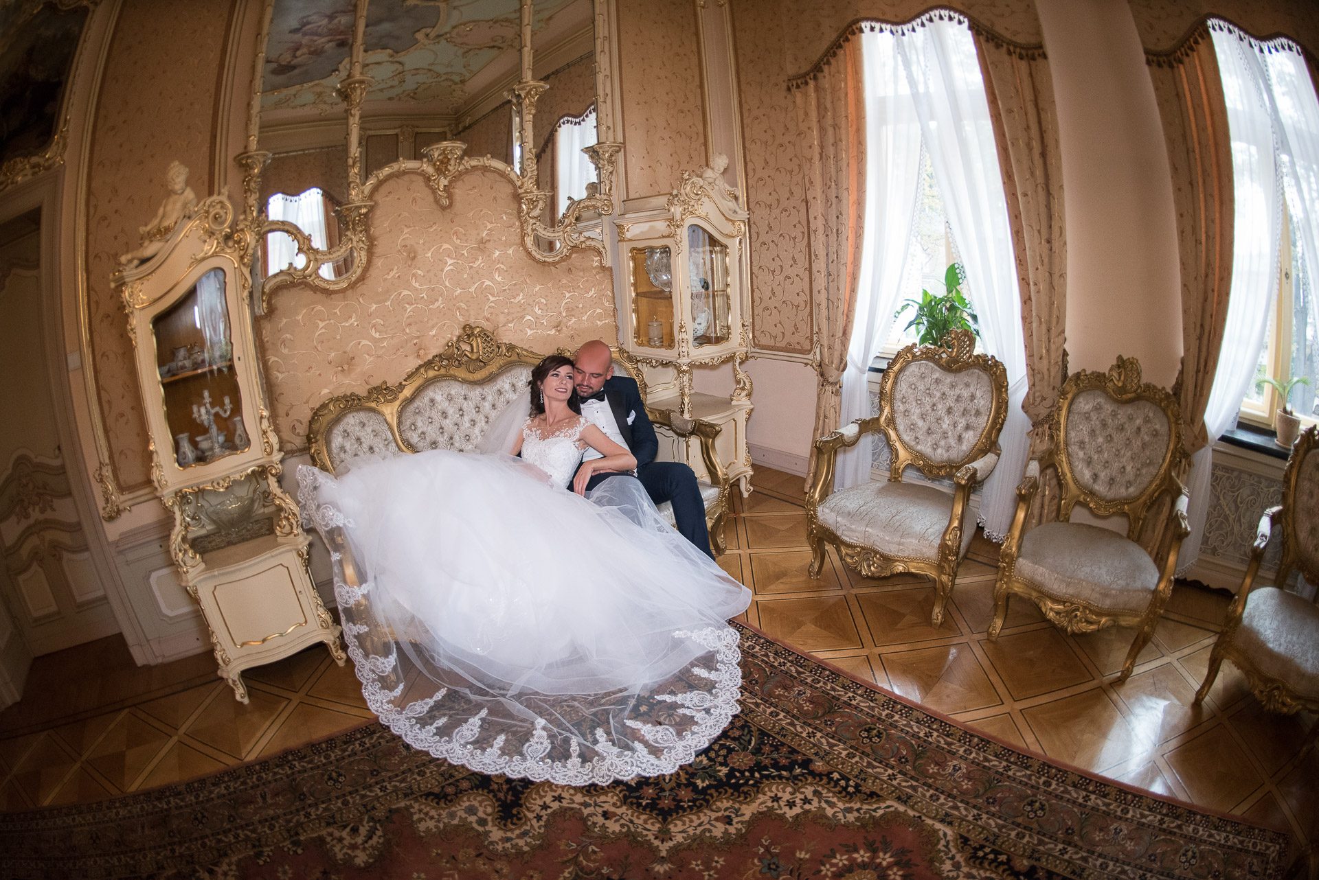Pałac Ditla — plener ślubny – fotograf Częstochowa