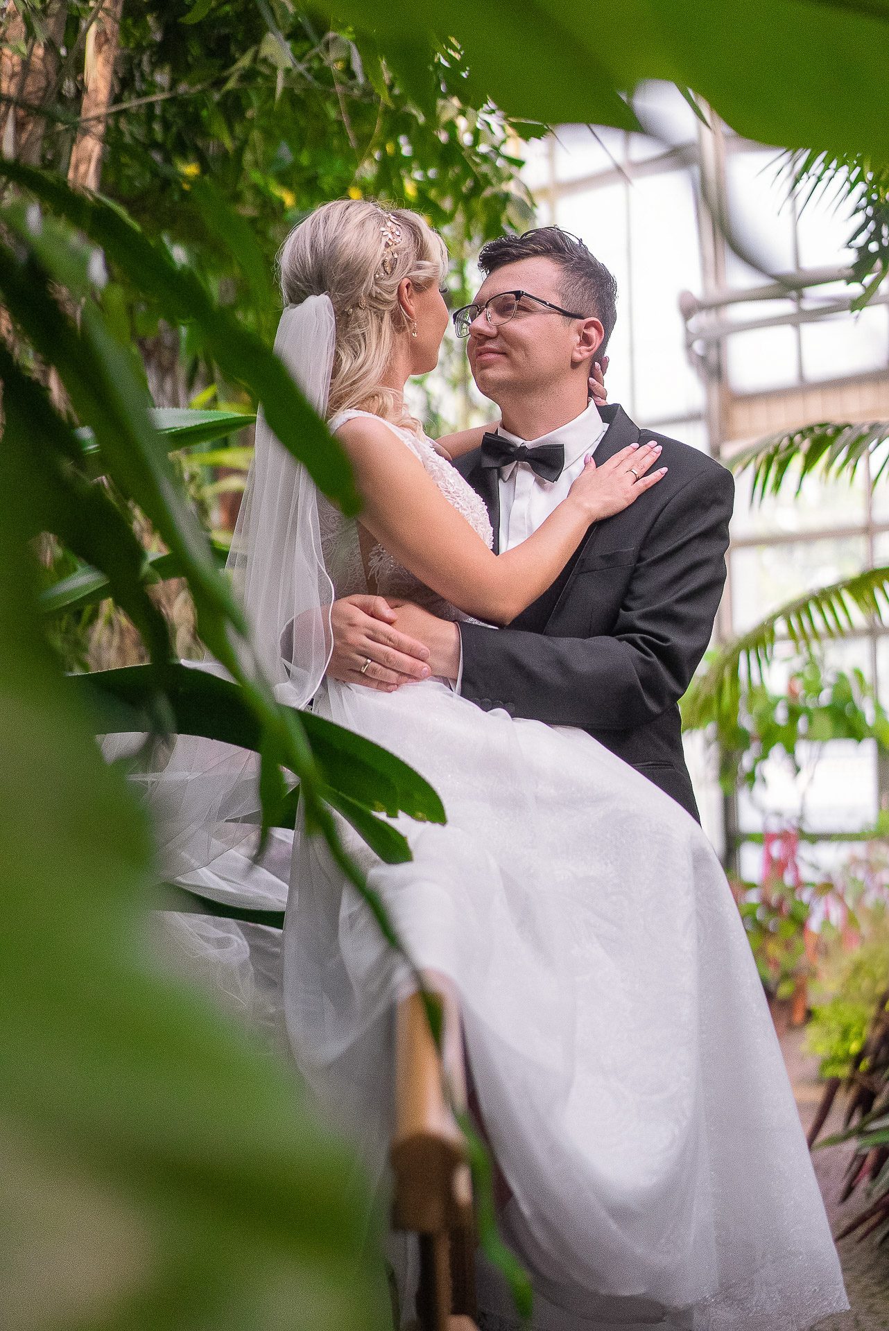 Palmiarnia — plener ślubny – fotograf Częstochowa